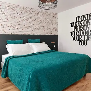  Apartment Sepa Calle Moretti Italien